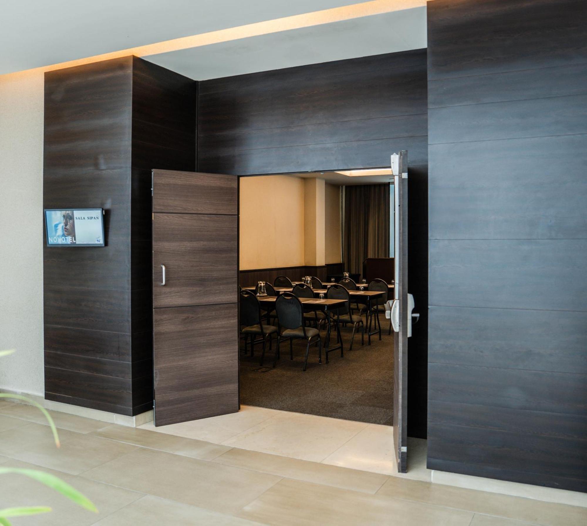 Novotel Lima San Isidro Bagian luar foto