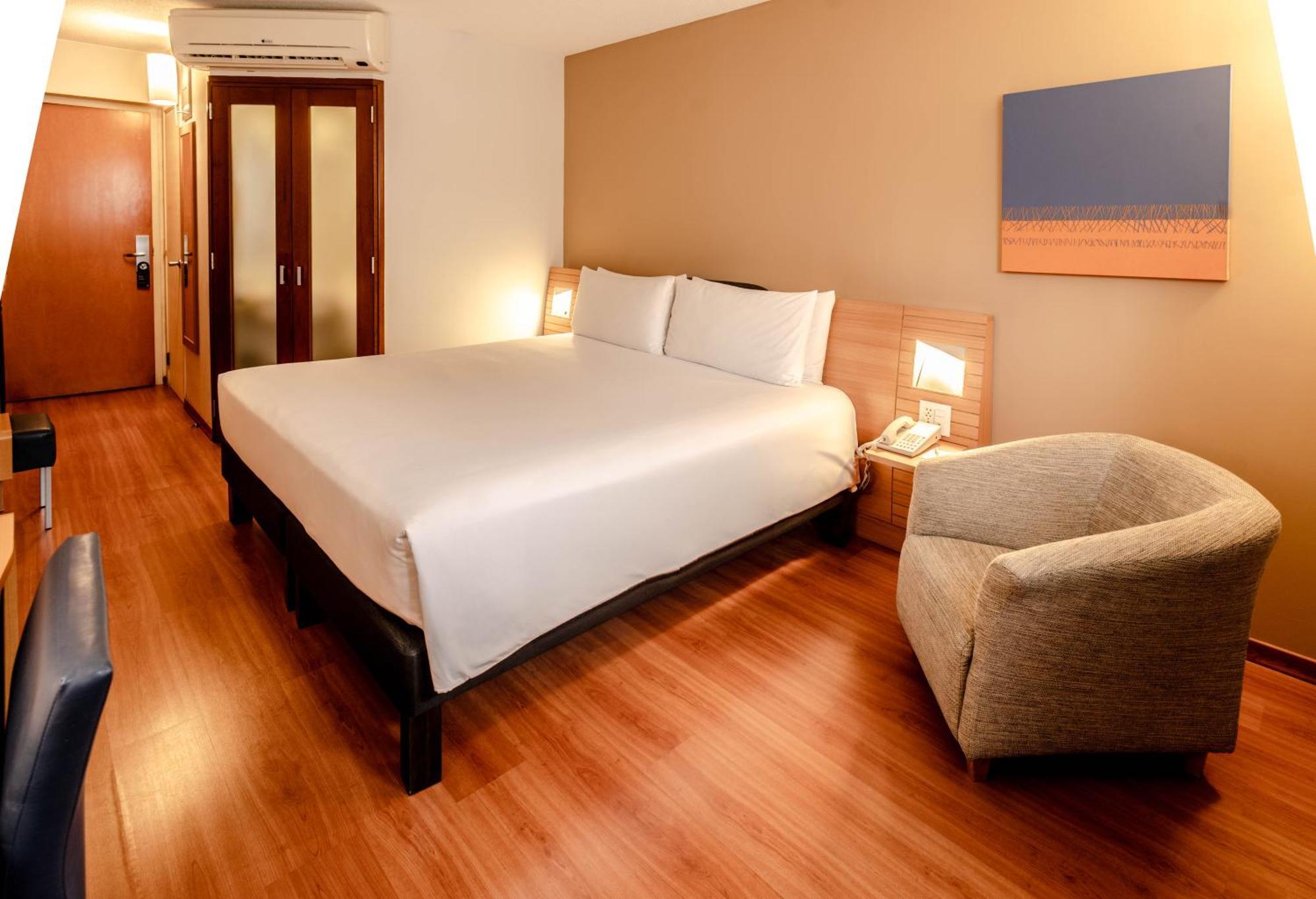 Novotel Lima San Isidro Bagian luar foto