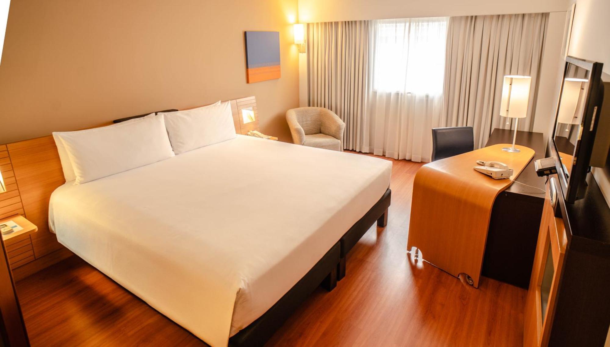 Novotel Lima San Isidro Bagian luar foto
